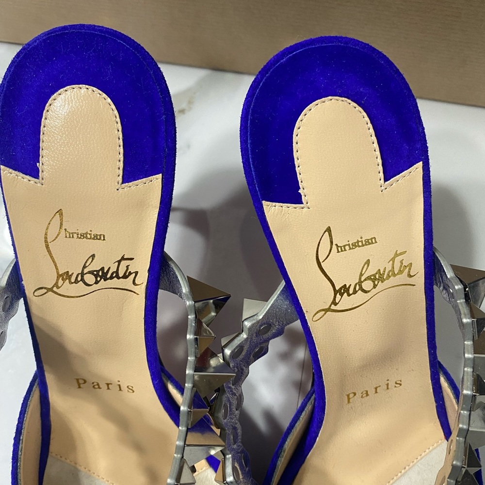 CHRISTIAN LOUBOUTIN
Planet Choc 80In Elixir/silver - Picture 3 of 13